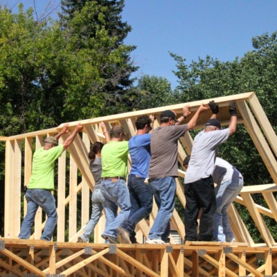 Cool Places to Volunteer Group Building Home in Grand Forks North Dakota Cool Places to Volunteer Group Building Home in Grand Forks North Dakota
